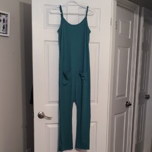Ladies Small Romper With Front Pockets
